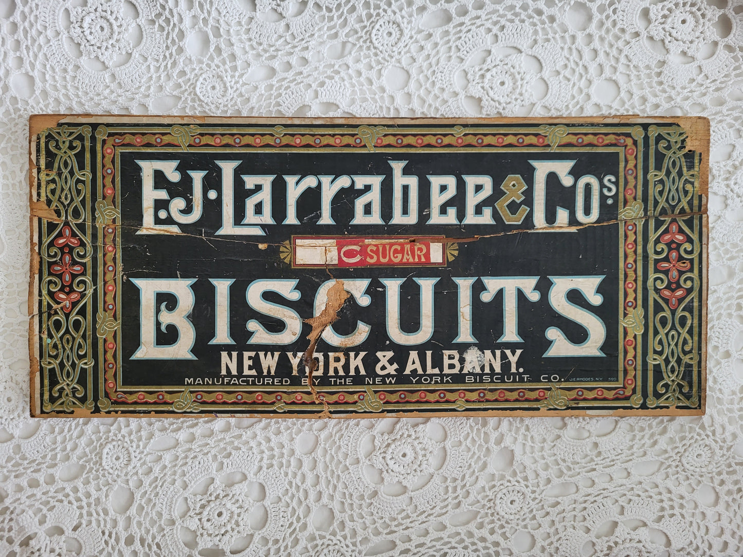 EJ Larrabee & Co Sugar Biscuits Crate Sign, New York, Albany, NY Biscuit Co